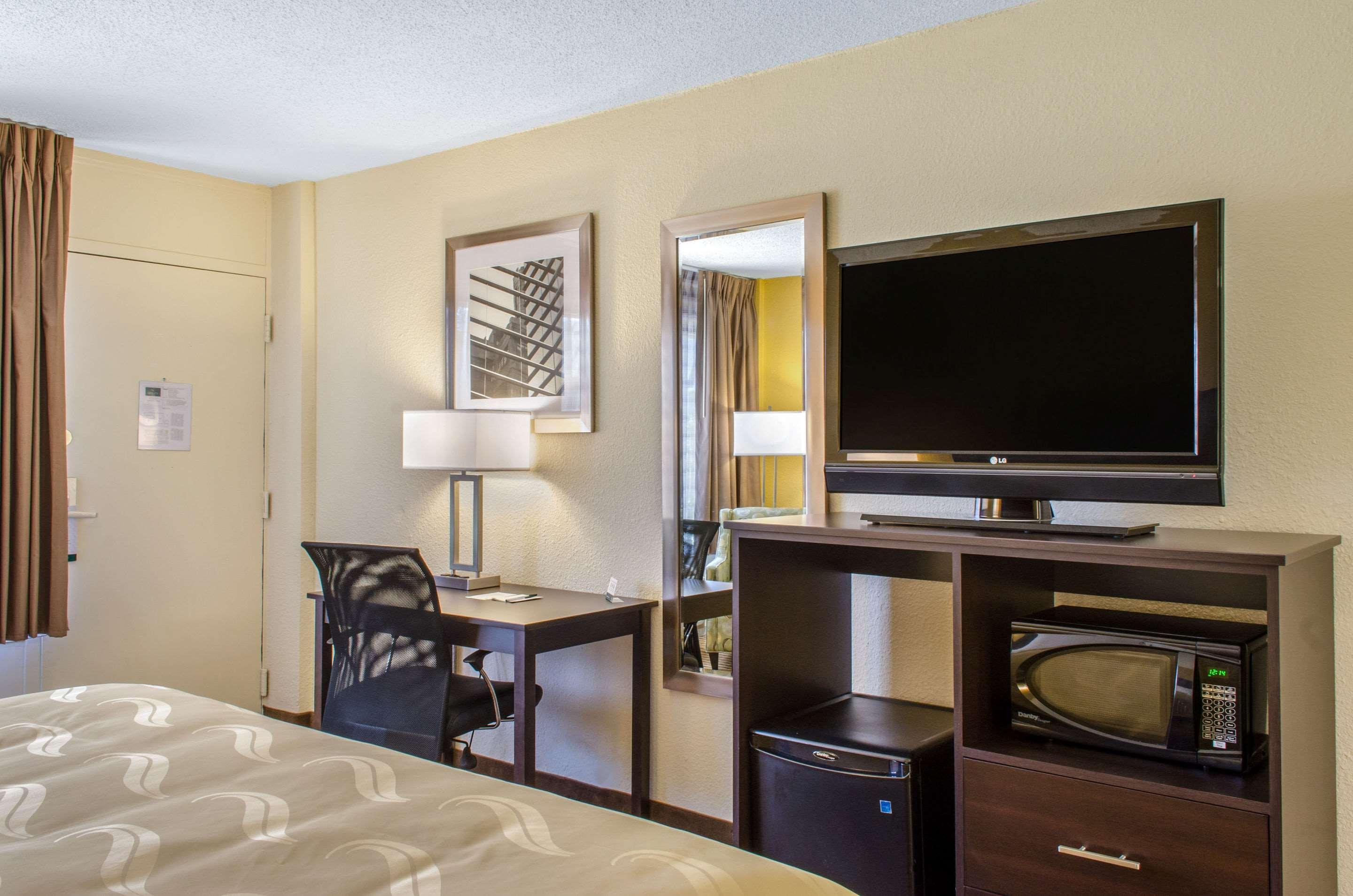 Quality Inn & Suites Laurel Εξωτερικό φωτογραφία